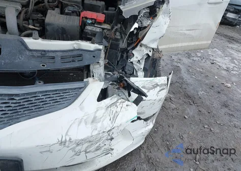 2010 Honda Fit z USA, uszkodzony, nr VIN JHMGE8H27AC037582